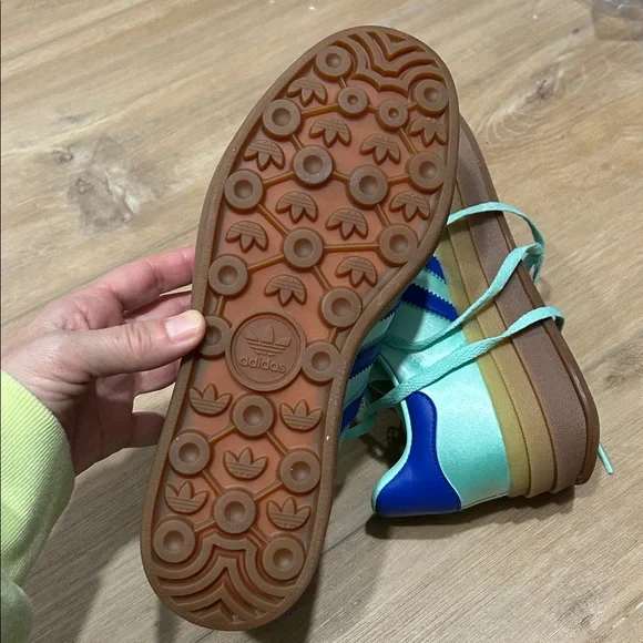 NWT - ADIDAS Gazelle Bold in Clear Mint Lucid Blue Gold Metallic - Picture 8 of 9